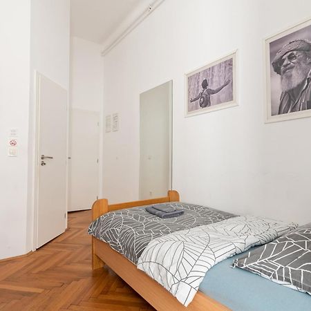 Galeria Rooms Ljubljana Bilik gambar