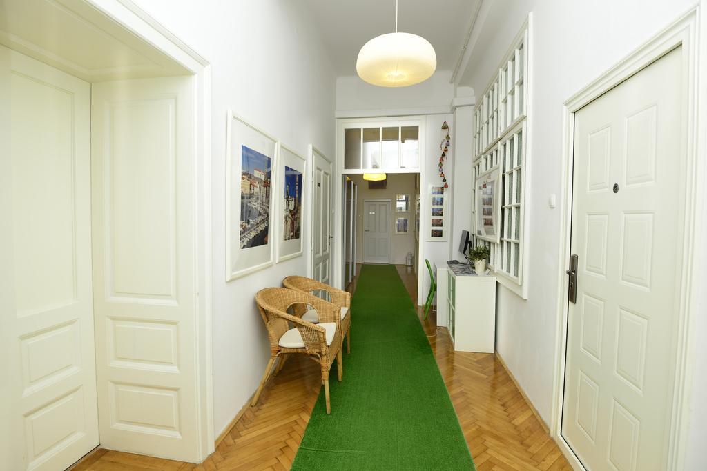 Galeria Rooms Ljubljana Luaran gambar