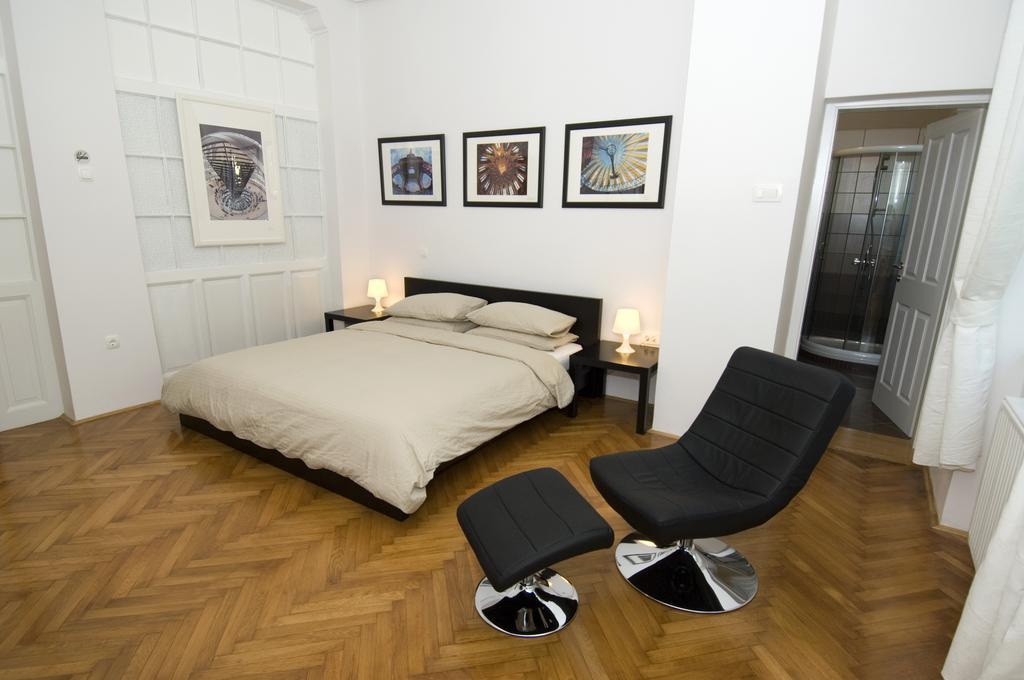 Galeria Rooms Ljubljana Bilik gambar
